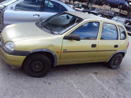 Vehiculo en el desguace: OPEL CORSA B Eco