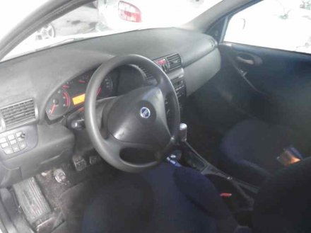 Vehiculo en el desguace: FIAT STILO (192) 1.9 JTD 115