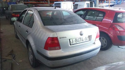 Vehiculo en el desguace: VOLKSWAGEN BORA VARIANT (1J6) Básico