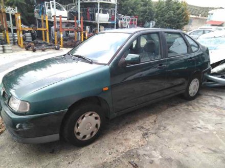 Vehiculo en el desguace: SEAT CORDOBA BERLINA (6K2) CLX