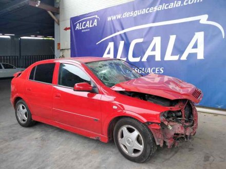 Vehiculo en el desguace: OPEL ASTRA G BERLINA Club