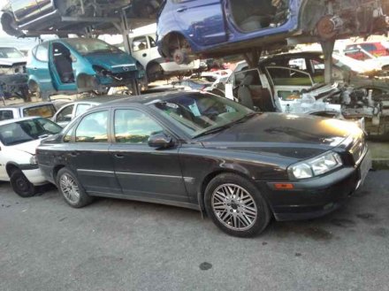 Vehiculo en el desguace: VOLVO S80 BERLINA T6