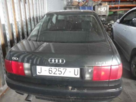 Vehiculo en el desguace: AUDI 80 AVANT Básico Berlina