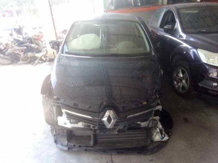 Vehiculo en el desguace: RENAULT CLIO IV Limited