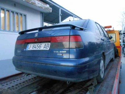 Vehiculo en el desguace: SEAT TOLEDO (1L) Base