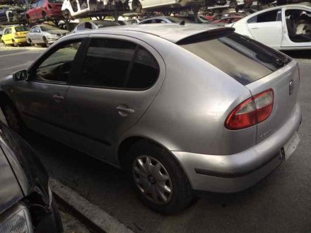 Vehiculo en el desguace: SEAT LEON (1M1) Signo