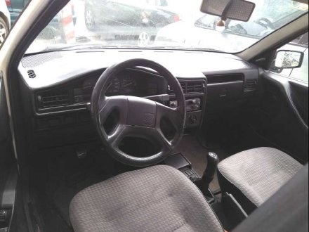 Vehiculo en el desguace: SEAT TOLEDO (1L) Base