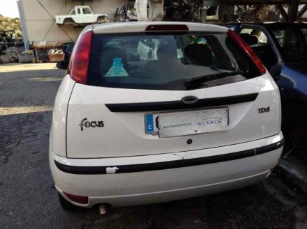 Vehiculo en el desguace: FORD FOCUS BERLINA (CAK) Ambiente