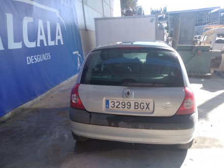 Vehiculo en el desguace: RENAULT CLIO II FASE II (B/CB0) 1.2 16V