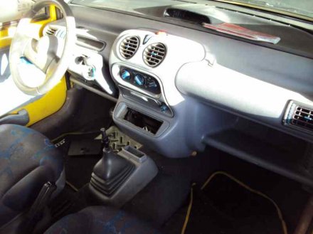 Vehiculo en el desguace: RENAULT TWINGO (CO6) 1.3 (C063/64)