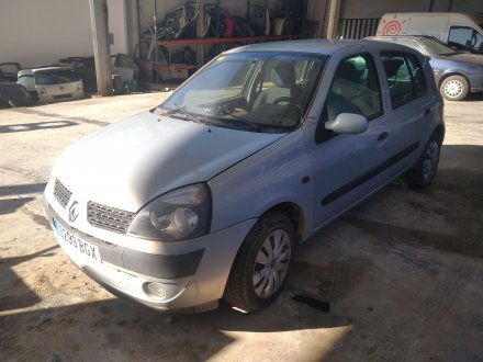 Vehiculo en el desguace: RENAULT CLIO II FASE II (B/CB0) 1.2 16V