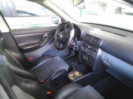 Vehiculo en el desguace: SEAT TOLEDO (1M2) Executive