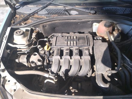 Vehiculo en el desguace: RENAULT CLIO II FASE II (B/CB0) 1.2 16V