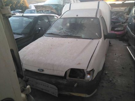 Vehiculo en el desguace: FORD FIESTA COURIER Familiar