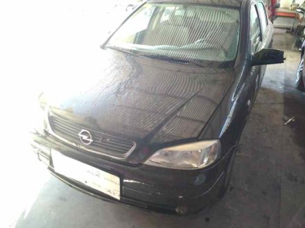 Vehiculo en el desguace: OPEL ASTRA G BERLINA Club