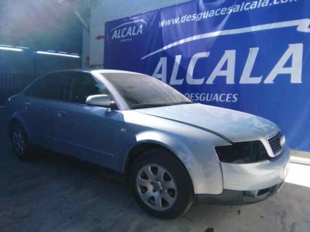 Vehiculo en el desguace: AUDI A4 BERLINA (8E) 2.0