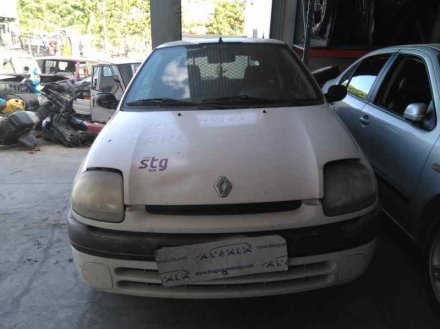 Vehiculo en el desguace: RENAULT CLIO II FASE I (B/CBO) 1.9 D