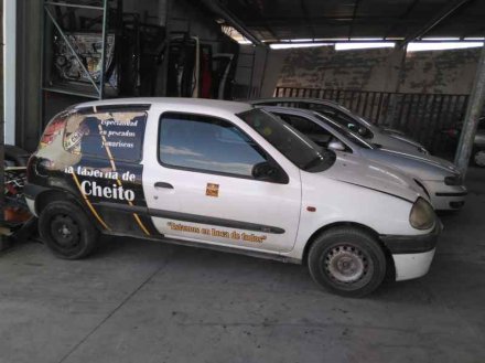 Vehiculo en el desguace: RENAULT CLIO II FASE I (B/CBO) 1.9 D