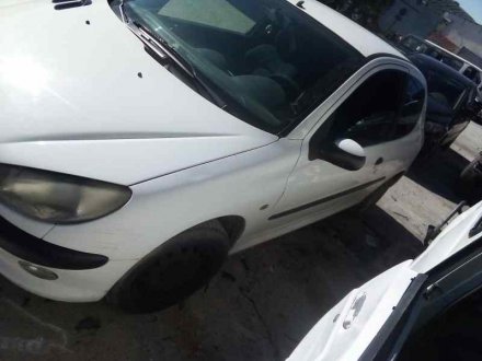 Vehiculo en el desguace: PEUGEOT 206 BERLINA XT