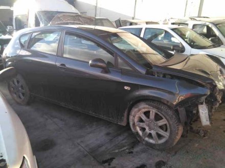 Vehiculo en el desguace: SEAT LEON (1P1) Reference