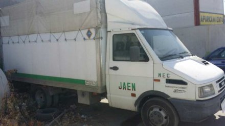 Vehiculo en el desguace: IVECO DAILY CAJA CERRADA (1989 =>) 35-12 Classic, Caja cerrada, techo elevado