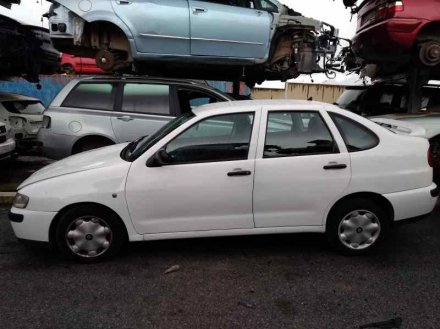 Vehiculo en el desguace: SEAT CORDOBA BERLINA (6K2) Stella