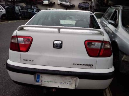 Vehiculo en el desguace: SEAT CORDOBA BERLINA (6K2) Stella