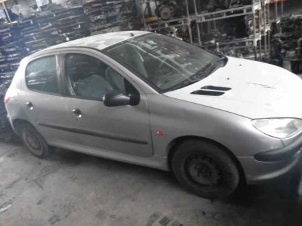 Vehiculo en el desguace: PEUGEOT 206 BERLINA XN