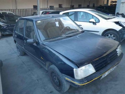 Vehiculo en el desguace: PEUGEOT 205 BERLINA 20HA