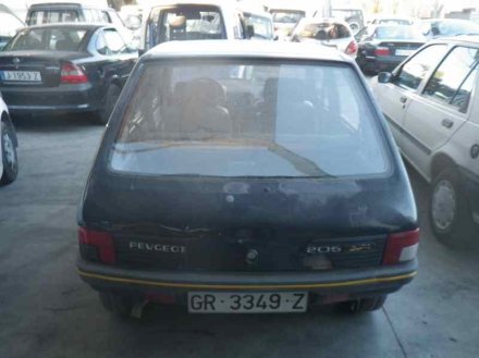 Vehiculo en el desguace: PEUGEOT 205 BERLINA 20HA