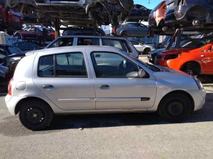 Vehiculo en el desguace: RENAULT CLIO II FASE II (B/CB0) Authentique