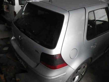 Vehiculo en el desguace: VOLKSWAGEN GOLF IV BERLINA (1J1) Advance