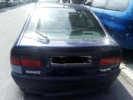 Vehiculo en el desguace: RENAULT LAGUNA (B56) 2.2 D RXE