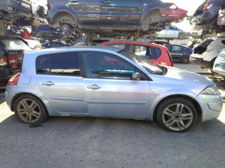 Vehiculo en el desguace: RENAULT MEGANE II BERLINA 5P Confort Authentique