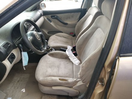 Vehiculo en el desguace: SEAT TOLEDO (1M2) 1.9 TDI