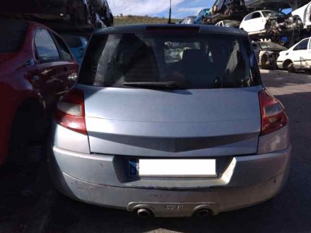 Vehiculo en el desguace: RENAULT MEGANE II BERLINA 5P Confort Authentique