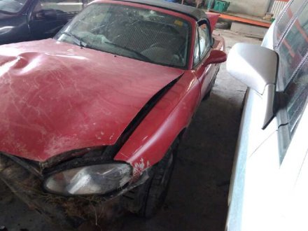 Vehiculo en el desguace: MAZDA MX-5 (NB) 1.9 Magic