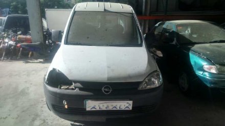 Vehiculo en el desguace: OPEL COMBO (CORSA C) Arizona