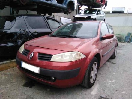 Vehiculo en el desguace: RENAULT MEGANE II BERLINA 5P Authentique