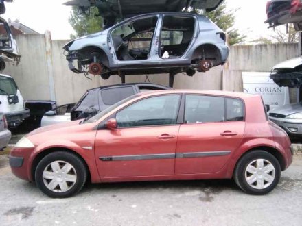 Vehiculo en el desguace: RENAULT MEGANE II BERLINA 5P Authentique