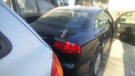 Vehiculo en el desguace: AUDI A4 BERLINA (8E) 1.9 TDI