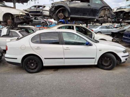 Vehiculo en el desguace: SEAT TOLEDO (1M2) Signo