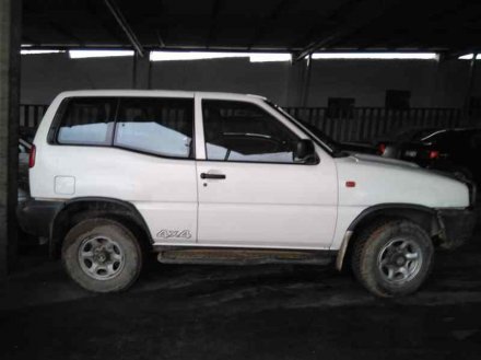 Vehiculo en el desguace: NISSAN TERRANO/TERRANO.II (R20) SE (5-ptas.)