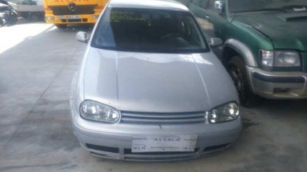 Vehiculo en el desguace: VOLKSWAGEN GOLF IV BERLINA (1J1) Básico