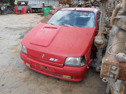 Vehiculo en el desguace: RENAULT CLIO I FASE I+II (B/C57) 1.8 Baccara