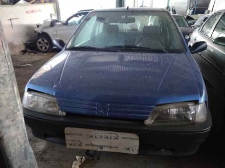 Vehiculo en el desguace: PEUGEOT 106 (S1) Kid