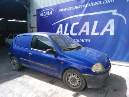 Vehiculo en el desguace: RENAULT CLIO II FASE I (B/CBO) 1.9 D