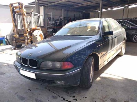 Vehiculo en el desguace: BMW SERIE 5 BERLINA (E39) 523i