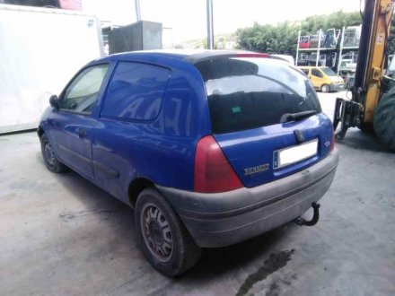 Vehiculo en el desguace: RENAULT CLIO II FASE I (B/CBO) 1.9 D