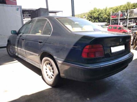 Vehiculo en el desguace: BMW SERIE 5 BERLINA (E39) 523i